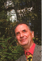 Dr. Simon Pter nyugalmazott mrnk-tanr, a Keresztny rtelmisgiek Szvetsge (KSZ) mohcsi csoportjnak elnke