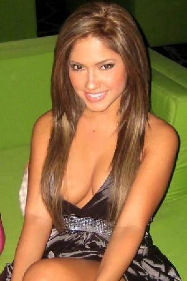 JENNY KIZÁRÓLAG HÁZHOZ! kép