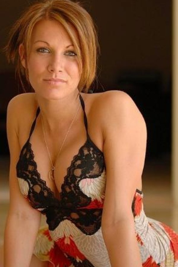 AMY CSAK NÁLAD kép