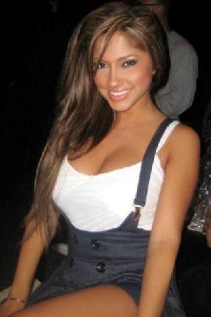 JENNY KIZÁRÓLAG HÁZHOZ!