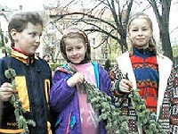 Beregsz�szi gyerekek bark�val
